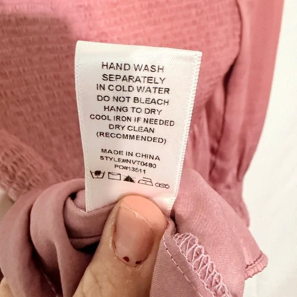 VICI Smocked Satin Peplum Blouse Mauve Long Sleeve Ruffle Neck Size Medium - Picture 7 of 9